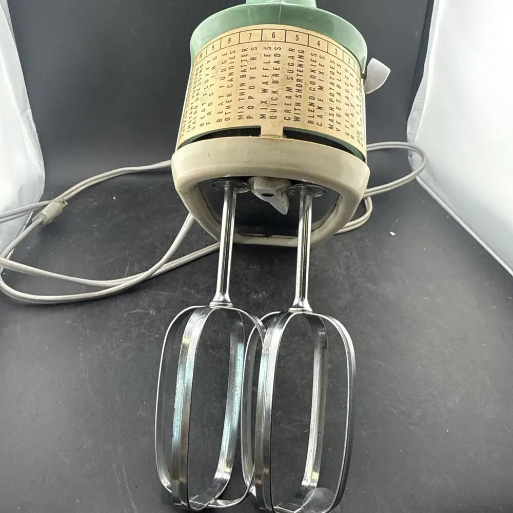 Vintage GE 12 Speed Hand Mixer Turquoise Aqua Model 37M25 MCM Electric WORKS